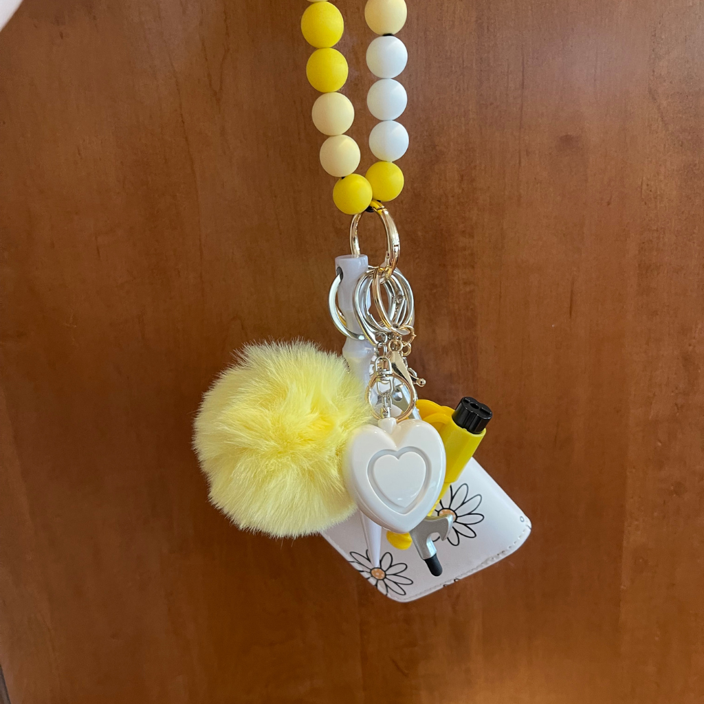 Daisy Delight Beaded Wristlet with Card Wallet Safety Keychain